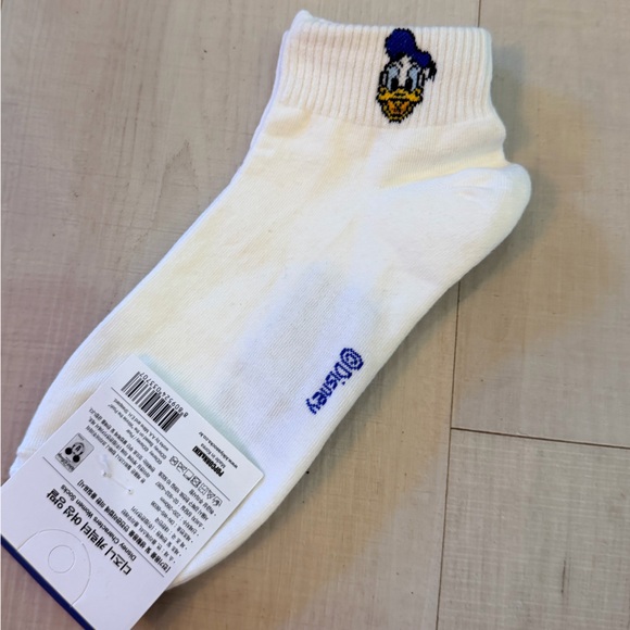 Disney White and Blue Donald Duck Socks - Picture 3 of 3